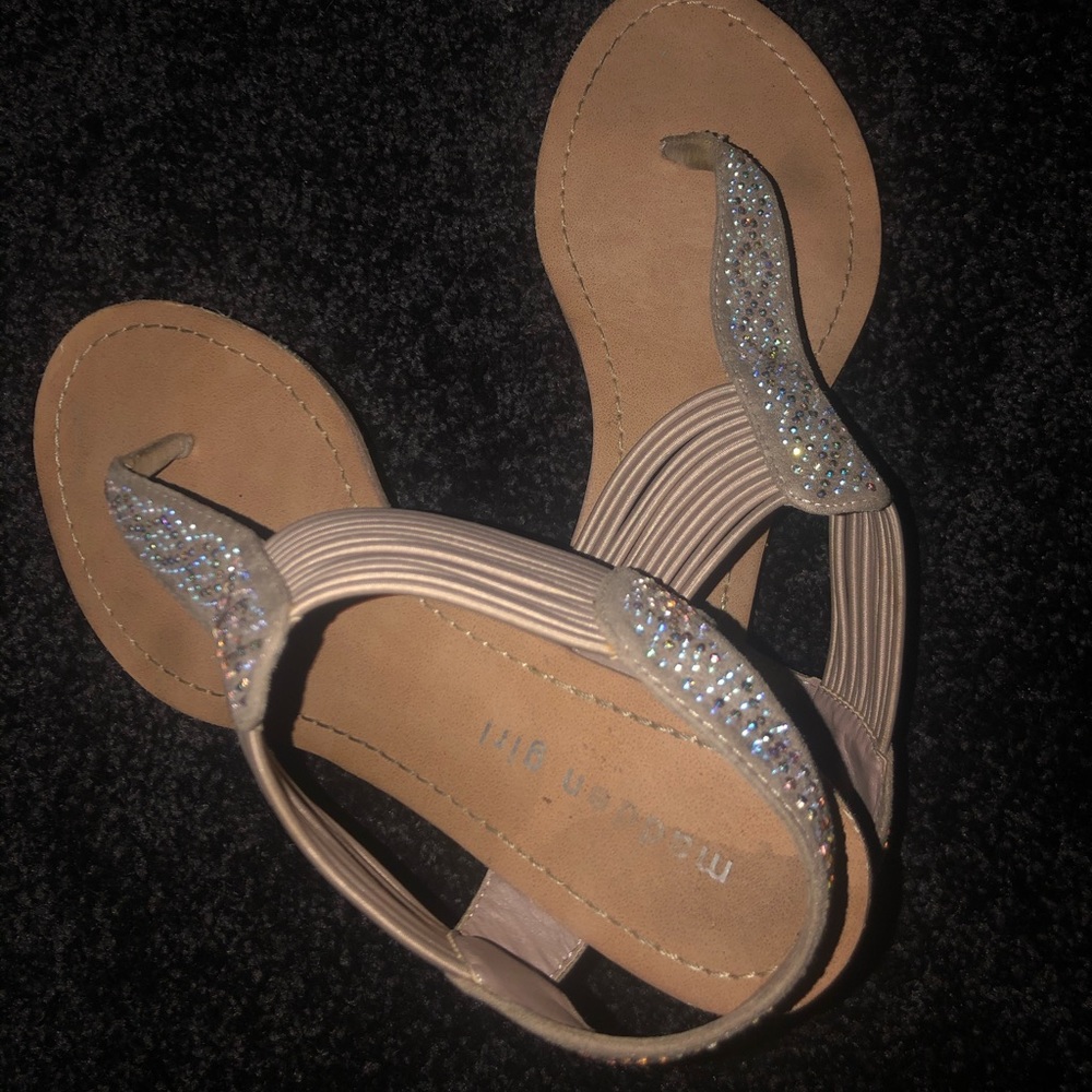 Sandals with little details